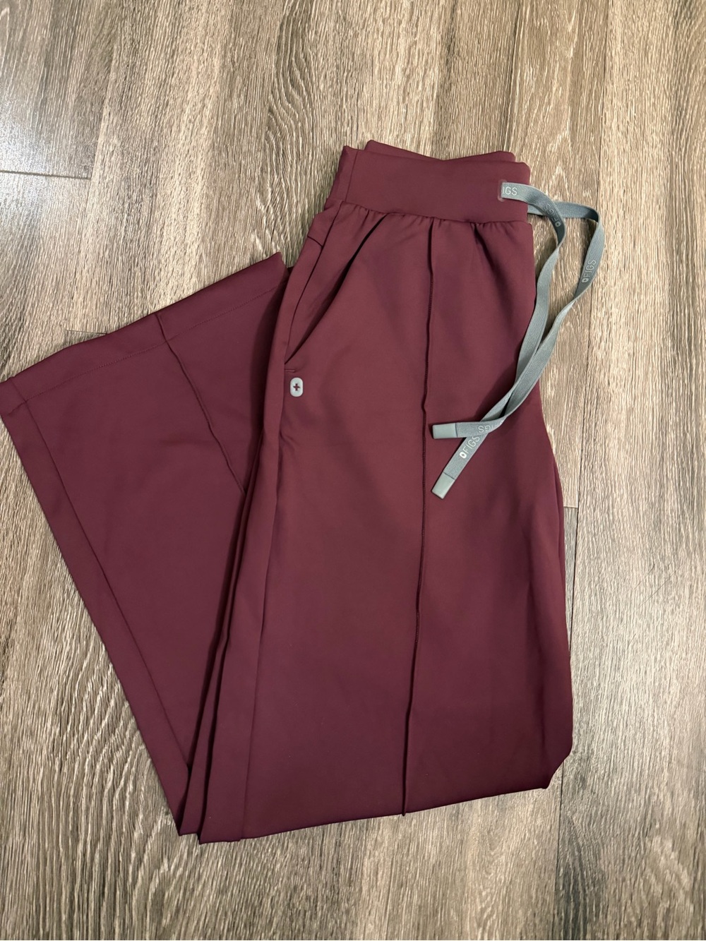 Figs Formx Scrub Pants- maroon